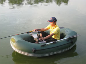 青县钓鱼充气橡皮船